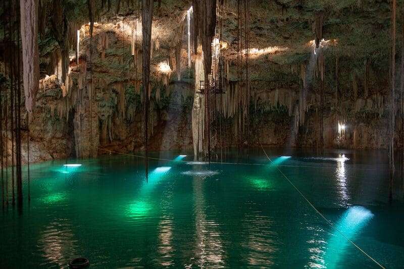 Cenote Diving vs Ocean Diving in Playa del Carmen Which is Better 2