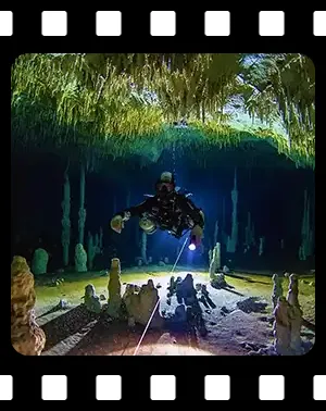 cenote_F01_300