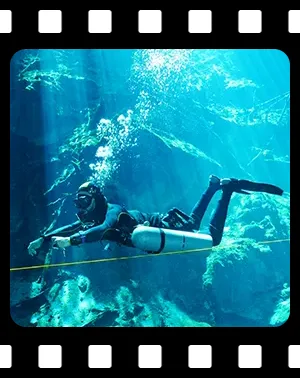 cenote_F05_300