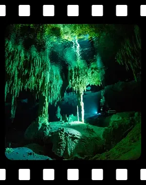 cenote_F13_300
